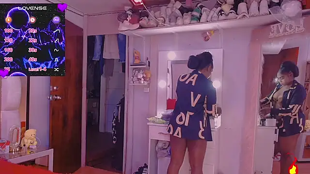 Snapshot of Aliana_Ross chatting on September 10, 2025, 8:24 am Aliana Ross online show from September 10, 2025, 8:24 am