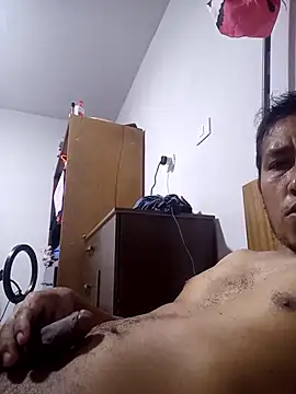 Elpeque x40 online show from January 6, 2025, 4:04 am