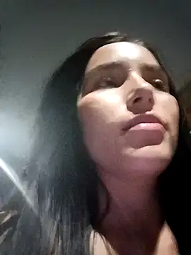 Snapshot of the_queen_of_street chatting on November 6, 2025, 3:10 am the queen of street online show from November 6, 2025, 3:10 am