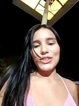 Snapshot of the_queen_of_street chatting on October 22, 2025, 4:34 am the queen of street online show from October 22, 2025, 4:34 am