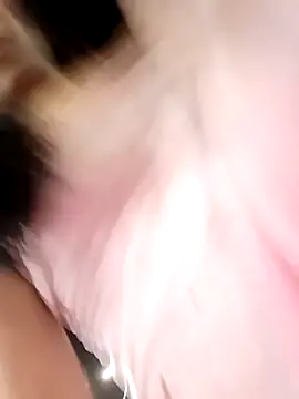 Snapshot of the_queen_of_street chatting on November 19, 2025, 2:33 am the queen of street online show from November 19, 2025, 2:33 am