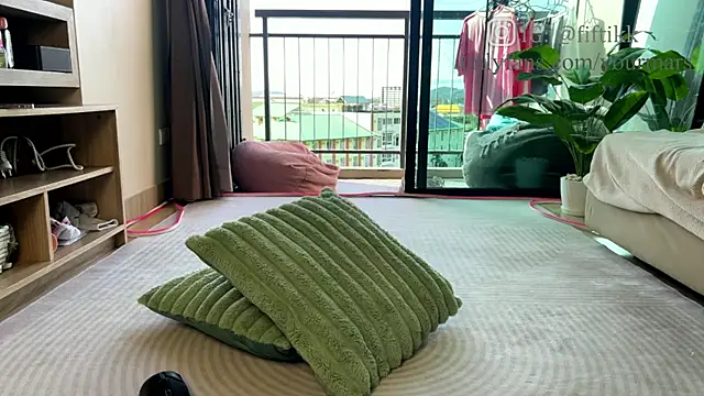 Snapshot of YourMarsLove chatting on September 22, 2025, 1:33 am YourMarsLove online show from September 22, 2025, 1:33 am