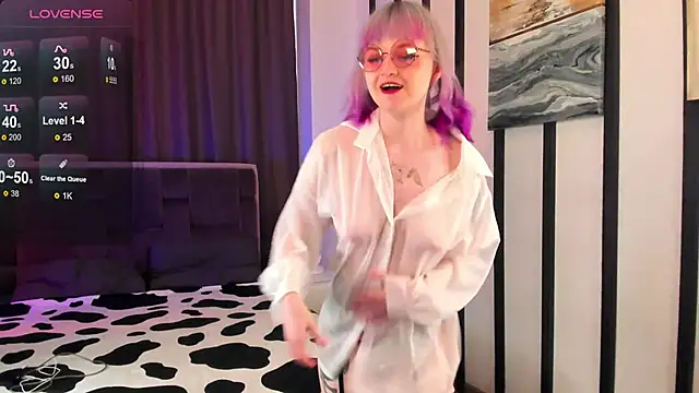 blue nymph1 online show from March 17, 2025, 10:06 am