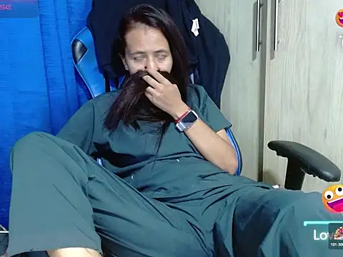 Snapshot of Danielagomez33 chatting on February 8, 2026, 1:36 am Danielagomez33 online show from February 8, 2026, 1:36 am