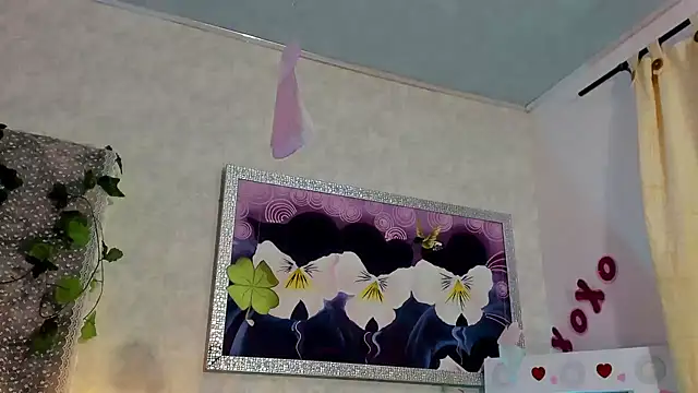 Snapshot of VeronicaOlson_ chatting on March 16, 2025, 7:48 am VeronicaOlson online show from March 16, 2025, 7:48 am