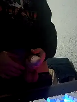 Snapshot of skyleer chatting on January 28, 2025, 3:15 am skyleer online show from January 28, 2025, 3:15 am