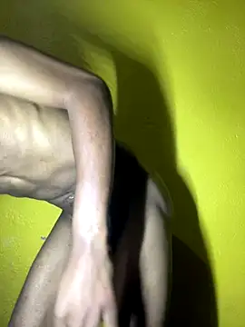 Snapshot of triplebeast chatting on September 24, 2025, 7:09 pm triplebeast online show from September 24, 2025, 7:09 pm