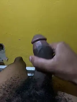 Snapshot of triplebeast chatting on January 17, 2025, 12:31 am triplebeast online show from January 17, 2025, 12:31 am