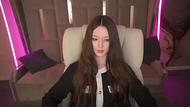 Marmeladkaaa online show from November 25, 2025, 2:17 pm