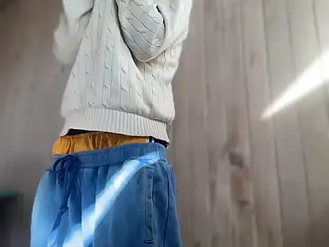 Snapshot of badboy366 chatting on March 31, 2026, 1:35 pm badboy366 online show from March 31, 2026, 1:35 pm