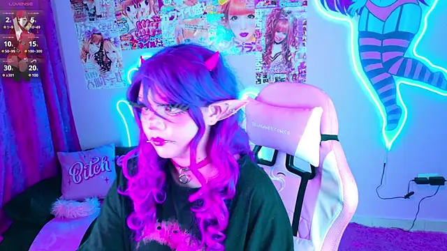 LaytonBox online show from March 7, 2025, 1:20 am