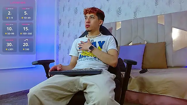 Snapshot of Axel_tay chatting on October 4, 2025, 3:41 am Axel tay online show from October 4, 2025, 3:41 am