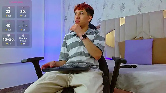 Snapshot of Axel_tay chatting on October 3, 2025, 3:30 am Axel tay online show from October 3, 2025, 3:30 am