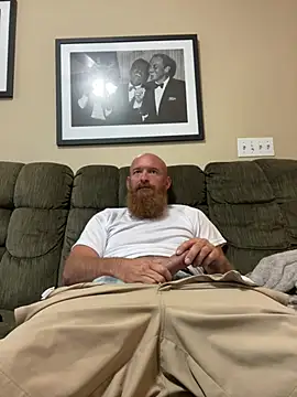 Snapshot of 32XRedBeard chatting on May 3, 2026, 12:53 pm 32XRedBeard online show from May 3, 2026, 12:53 pm