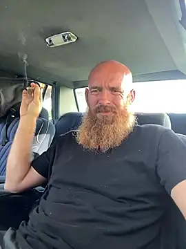 Snapshot of 32XRedBeard chatting on July 15, 2026, 12:34 pm 32XRedBeard online show from July 15, 2026, 12:34 pm