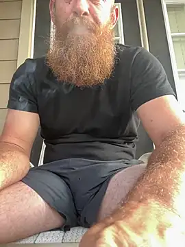 Snapshot of 32XRedBeard chatting on May 2, 2026, 11:37 am 32XRedBeard online show from May 2, 2026, 11:37 am