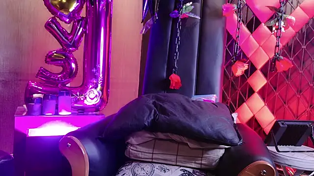 Domina-tef online show from February 14, 2026, 11:38 pm