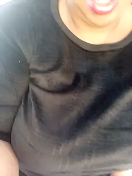 Samara-Bella online show from December 5, 2025, 3:32 pm