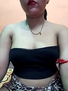 Eisha 20s online show from September 13, 2025, 10:54 pm