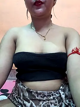 Eisha 20s online show from September 24, 2025, 10:38 pm