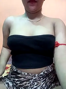 Eisha 20s online show from September 10, 2025, 6:45 am