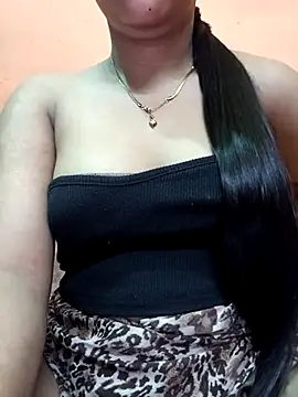 Eisha 20s online show from October 13, 2025, 8:54 pm