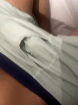 Snapshot of mdnn77 chatting on February 26, 2025, 12:20 am mdnn77 online show from February 26, 2025, 12:20 am