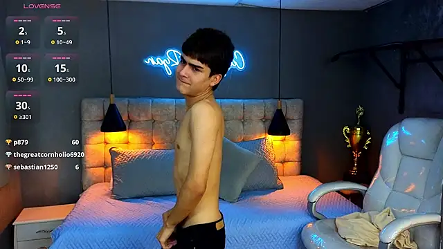 Snapshot of Tommy18__ chatting on March 21, 2025, 8:06 am Tommy18 online show from March 21, 2025, 8:06 am