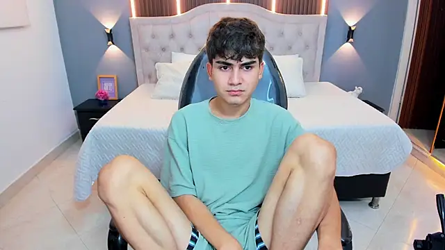 Tommy18   online show from March 4, 2026, 3:36 am