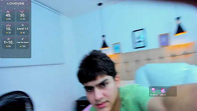 Snapshot of Tommy18__ chatting on March 22, 2025, 9:34 am Tommy18 online show from March 22, 2025, 9:34 am