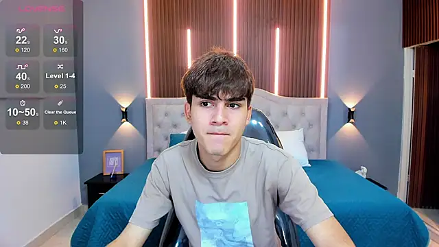 Snapshot of Tommy18__ chatting on September 24, 2025, 3:35 am Tommy18 online show from September 24, 2025, 3:35 am