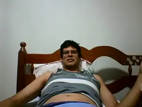 AgneloFly online show from March 8, 2025, 10:24 pm