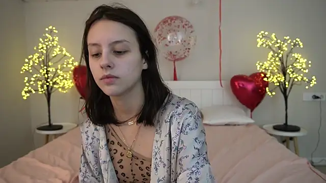 Snapshot of AnnaElys chatting on February 17, 2025, 11:55 am AnnaElys online show from February 17, 2025, 11:55 am