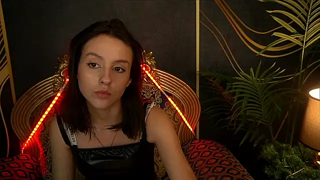 Snapshot of AnnaElys chatting on February 5, 2025, 4:14 pm AnnaElys online show from February 5, 2025, 4:14 pm