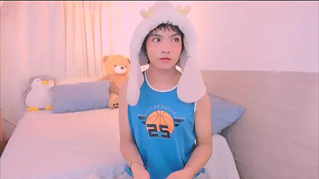 Snapshot of AllanYong18 chatting on January 15, 2026, 5:22 am AllanYong18 online show from January 15, 2026, 5:22 am