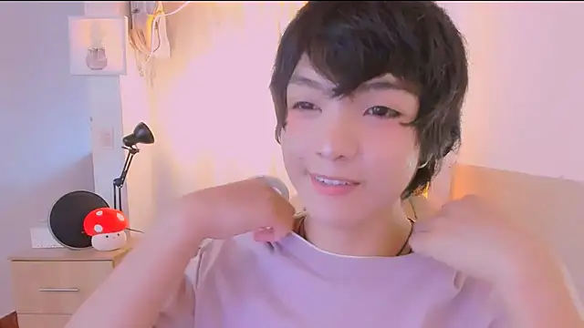 AllanYong18 online show from March 27, 2026, 1:23 pm