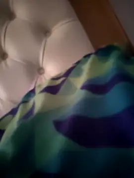 Snapshot of rey692 chatting on February 18, 2026, 12:01 pm rey692 online show from February 18, 2026, 12:01 pm