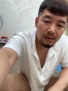 Snapshot of zxb757369 chatting on May 31, 2026, 10:21 am zxb757369 online show from May 31, 2026, 10:21 am