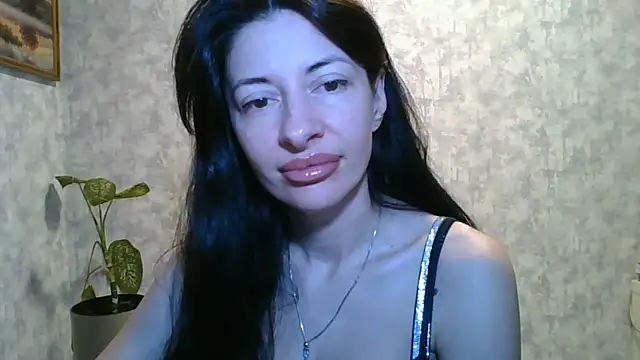Snapshot of LissaBlossom chatting on May 24, 2026, 4:12 am LissaBlossom online show from May 24, 2026, 4:12 am