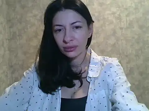 LissaBlossom online show from March 18, 2025, 3:23 am