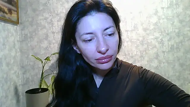 Snapshot of LissaBlossom chatting on May 18, 2026, 5:13 am LissaBlossom online show from May 18, 2026, 5:13 am