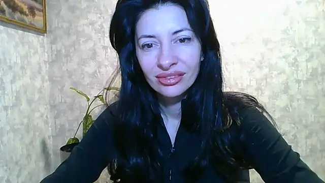 Snapshot of LissaBlossom chatting on May 4, 2026, 3:32 am LissaBlossom online show from May 4, 2026, 3:32 am