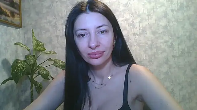 Snapshot of LissaBlossom chatting on January 12, 2026, 5:03 am LissaBlossom online show from January 12, 2026, 5:03 am