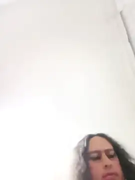 JaquiDi online show from November 7, 2025, 4:06 am