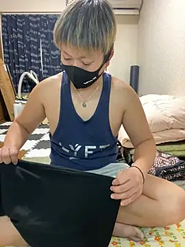 Snapshot of K0718 chatting on January 29, 2025, 10:58 am K0718 online show from January 29, 2025, 10:58 am