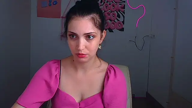 Snapshot of Amalia_amor chatting on July 3, 2026, 5:47 am Amalia amor online show from July 3, 2026, 5:47 am