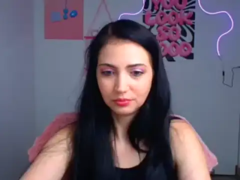 Amalia amor online show from October 12, 2025, 11:22 am