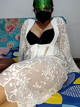 Snapshot of Queen_princes chatting on November 2, 2025, 5:07 pm Queen princes online show from November 2, 2025, 5:07 pm