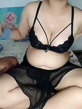 Snapshot of Queen_princes chatting on October 14, 2025, 5:08 am Queen princes online show from October 14, 2025, 5:08 am