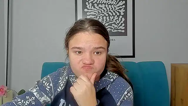 AdeleCruz online show from January 18, 2026, 10:07 am